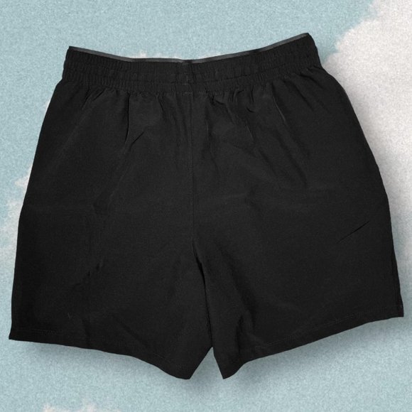 Black UNDER ARMOUR running shorts - Picture 2 of 3